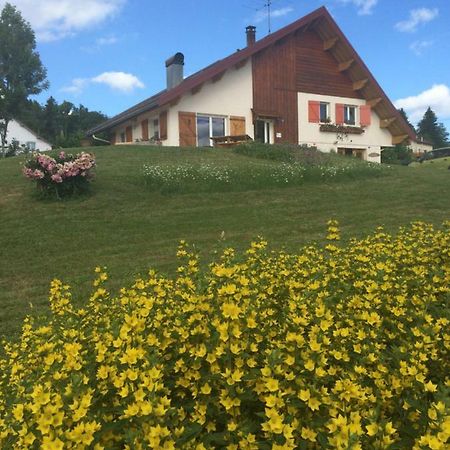 Bed and Breakfast Au Charnet Les Fourgs Exterior foto